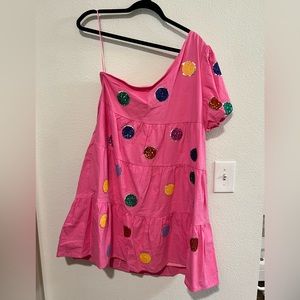 Pink one shoulder, sequin polka dot dress! Perfect for the Era’s tour!